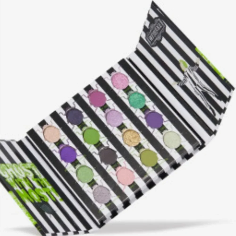 Revolution Beauty X Beetlejuice‎ It's Showtime Shadow Palette